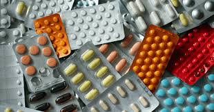 Tretinoin krema vaš zaveznik v boju proti aknam in staranju kože